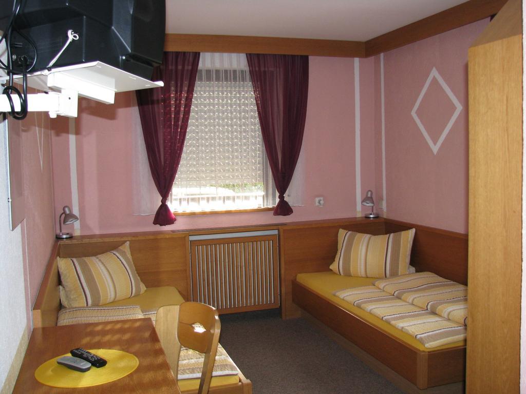 Hotel Erzhausener Hof Dış mekan fotoğraf